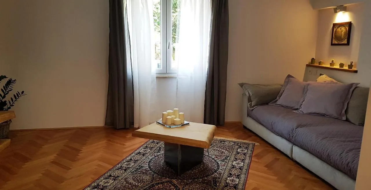Casa Villa Carducci Rovinj 0*,